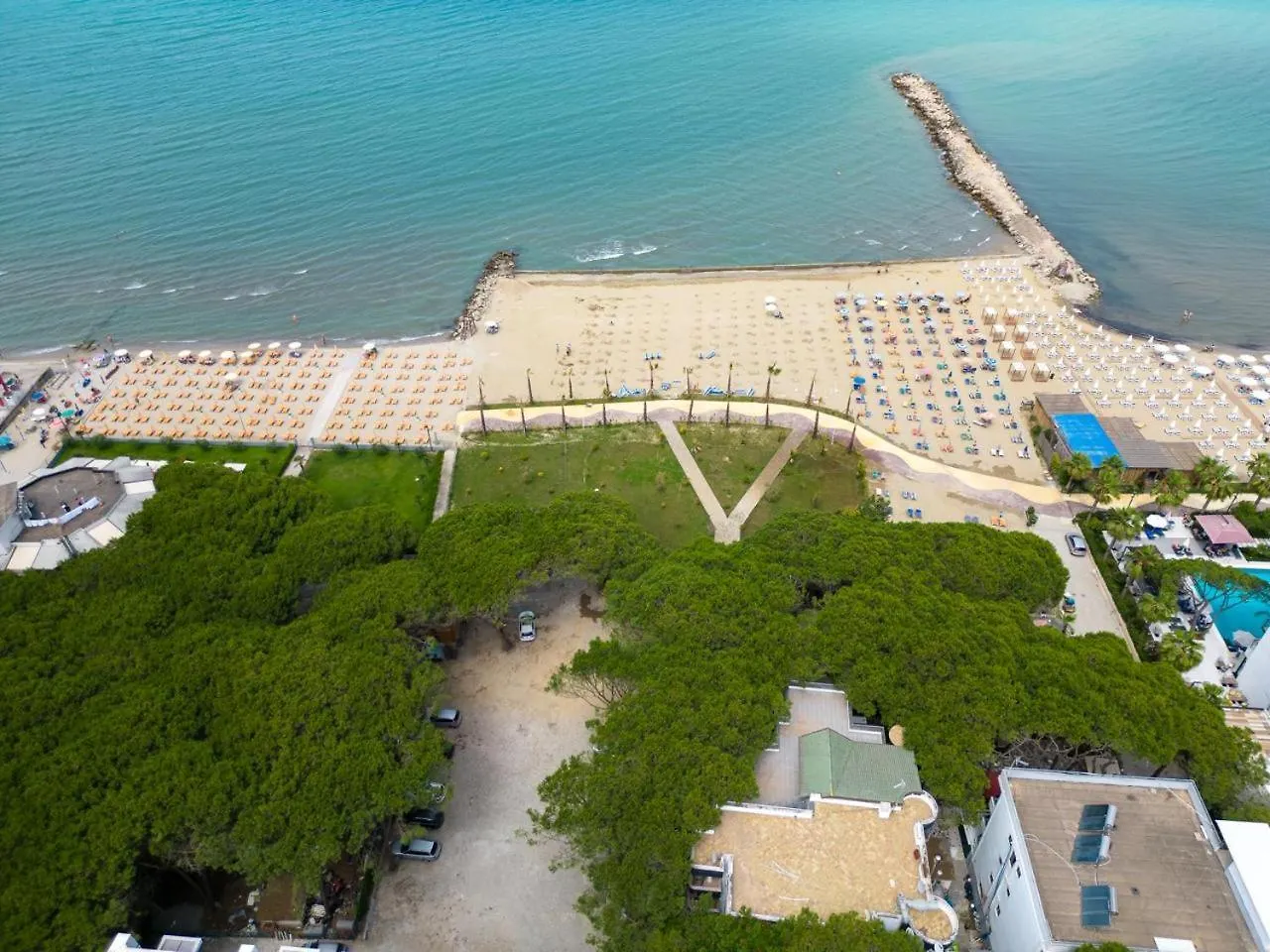 Hotel Kastrati 格勒姆 阿尔巴尼亚